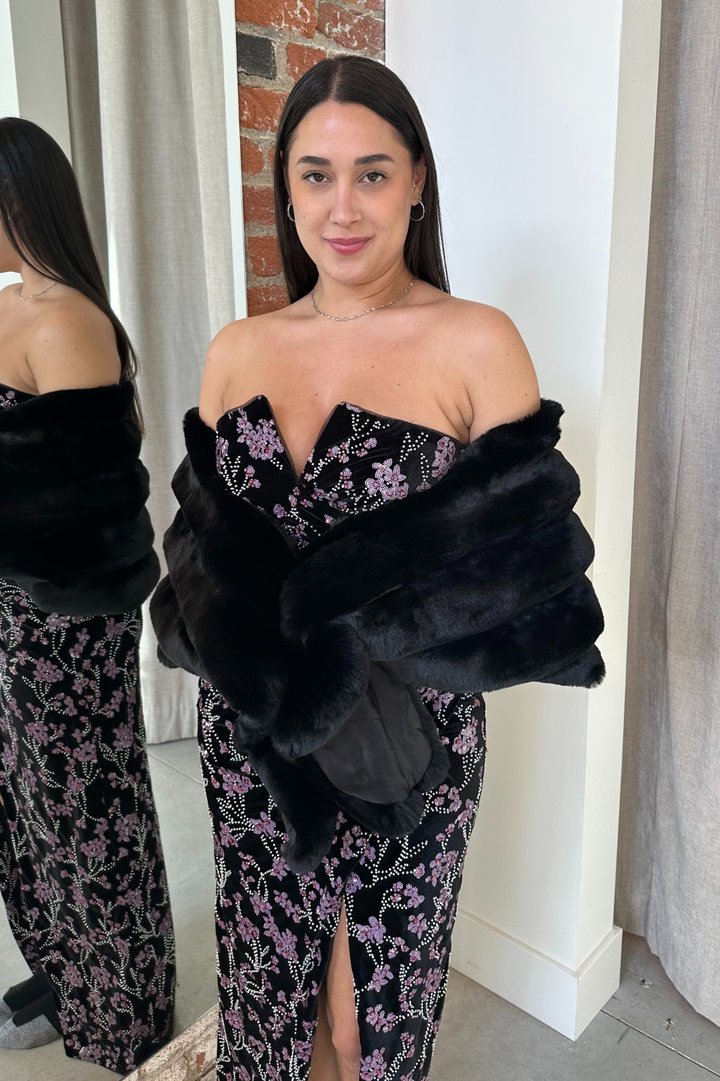 Maura Faux fur Chinchilla Shawl in Black by THEIA - RENTAL – The