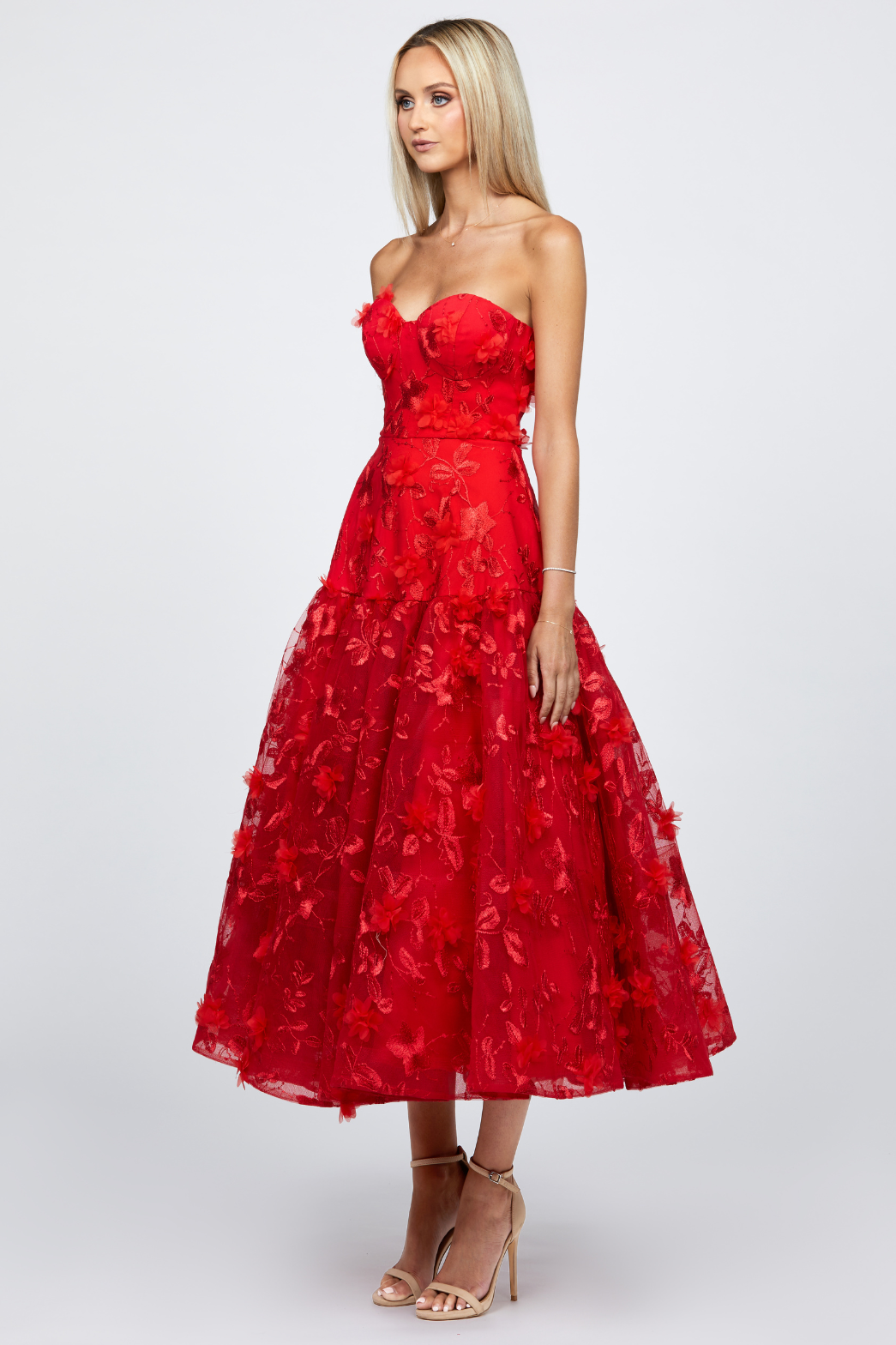 ラフタリア RED DRESS STYLE ver. Lady in Red Dress by Bariano - RENTAL – The Fitzroy