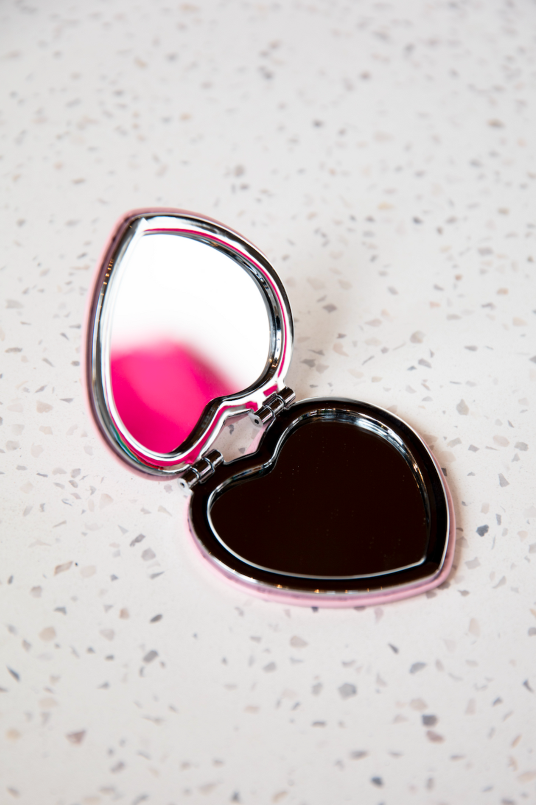Magic Compact Mirror – The Fitzroy