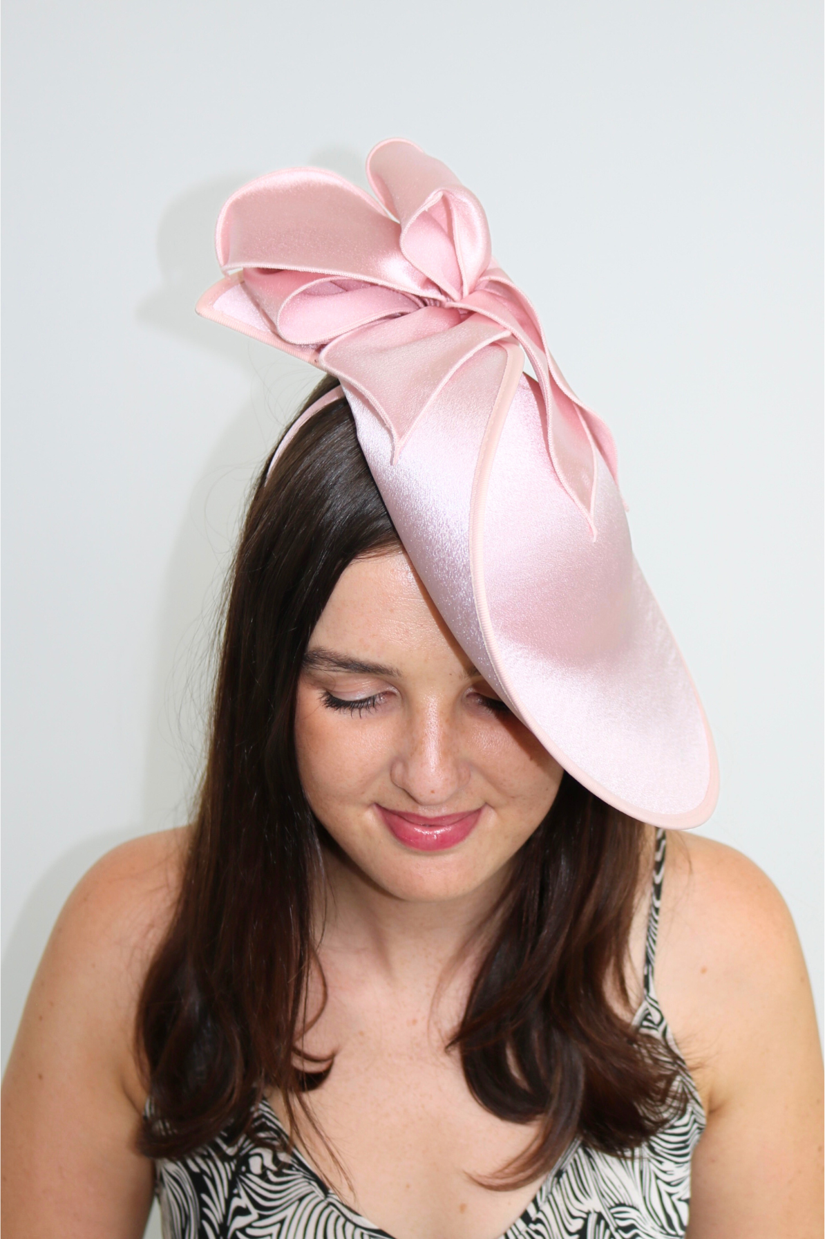 Bramble Pink Fascinator - RENTAL