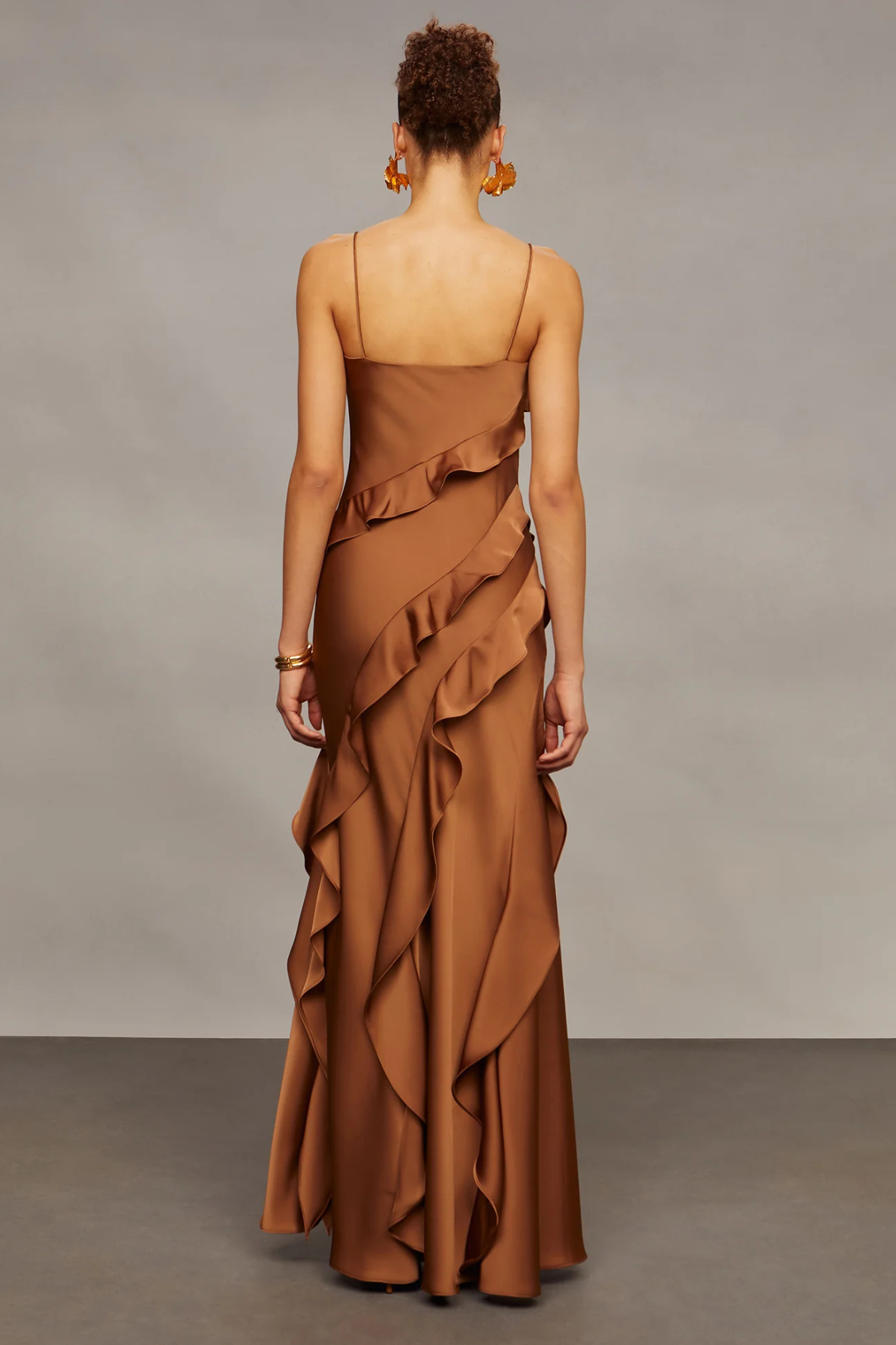 ellen-ruffle-nutmeg-amur-back