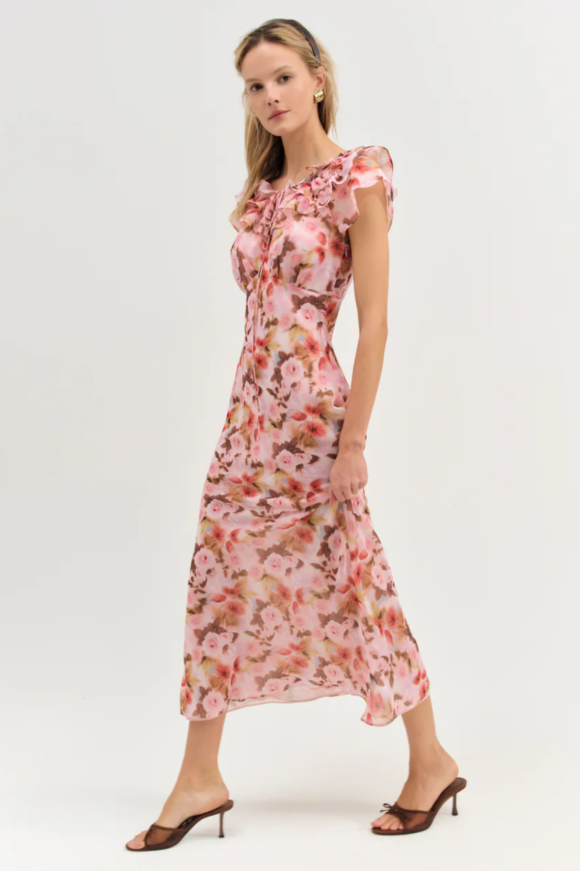 fallen-floral-maxi-for-love-and-lemons-side