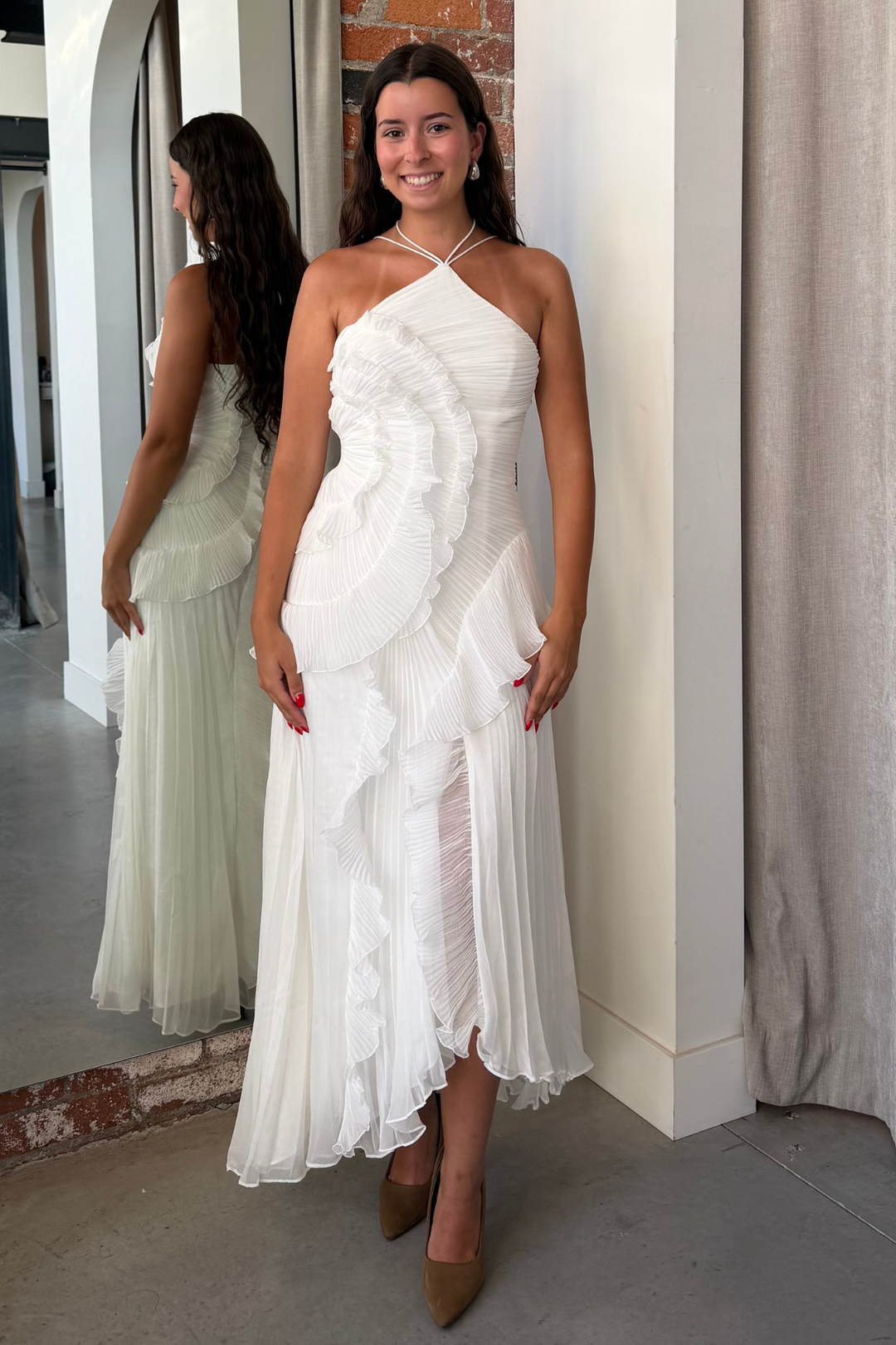 lorelie halter dress Gown in Ivory by AMUR sleeveless COMPOSITION 100% recycled Boho boutique Dress the Population Lola size:l