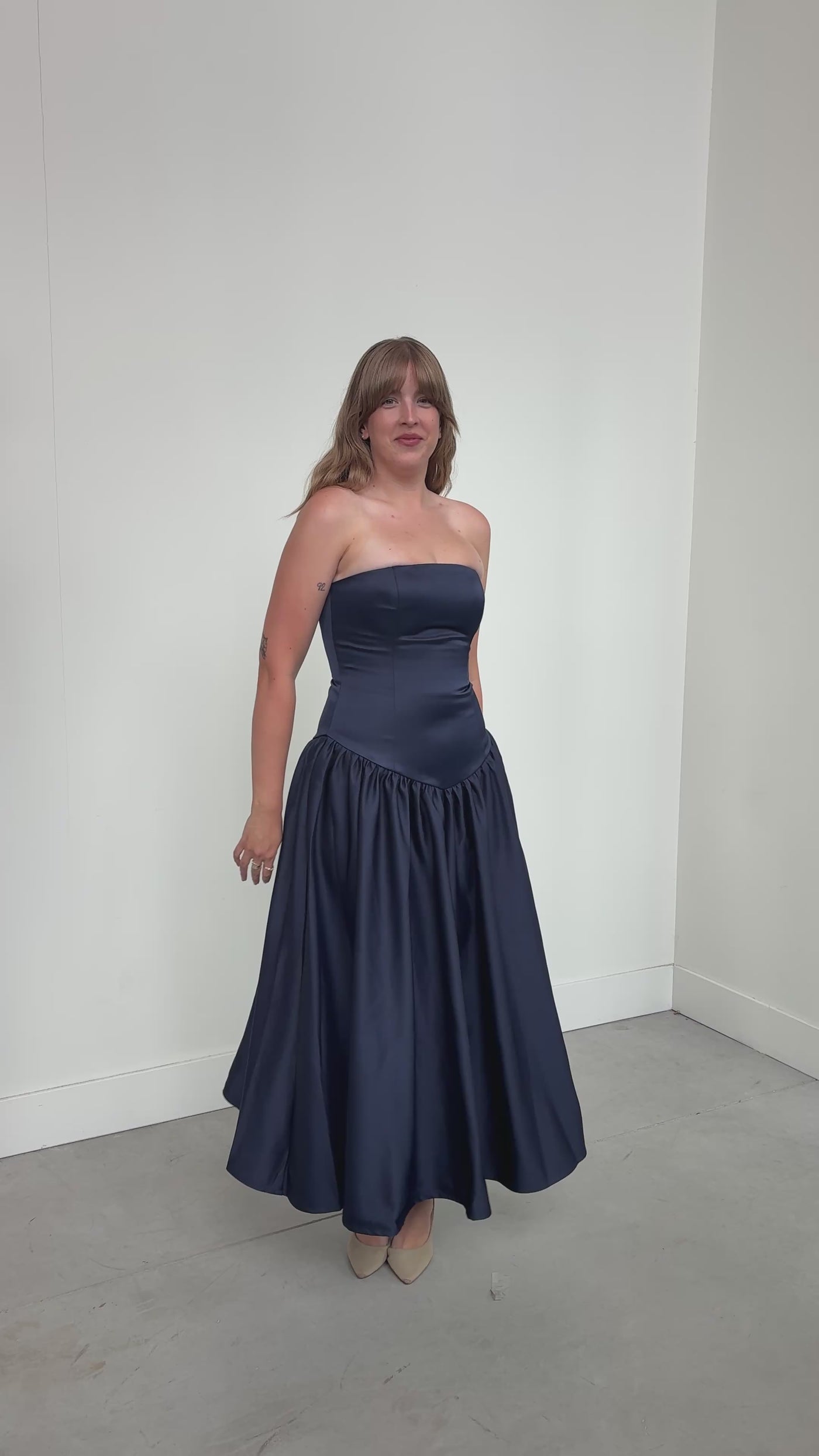 Madison Dress in Midnight Blue by Elle Zeitoune - RENTAL