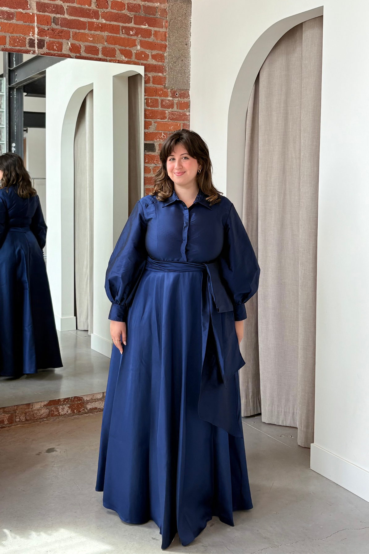 theia-frieda-shirtdress-model