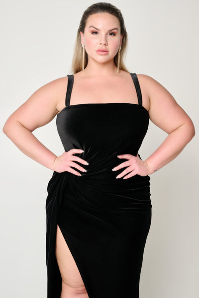 Domino Gown in Black by Black Halo - RENTAL