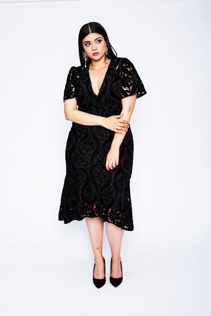 ml monique lhuillier velvet ruffle hem midi dress Virginia Velvet Contrast Midi Dress by ML Monique Lhuillier
