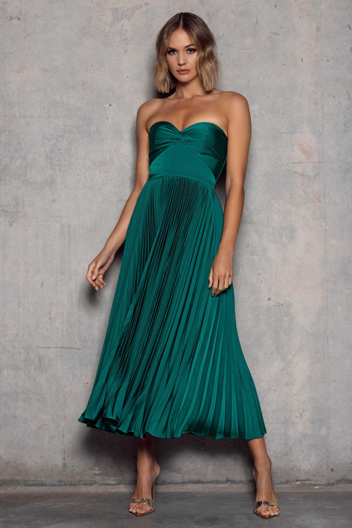 Elle Zeitoune Green Dress Elle Zeitoune- Oakley Gown In Marine Green Floc Boutique Elle Zeitoune Green Dress Elle Zeitoune- Oakley Gown In Marine Green Floc Boutique