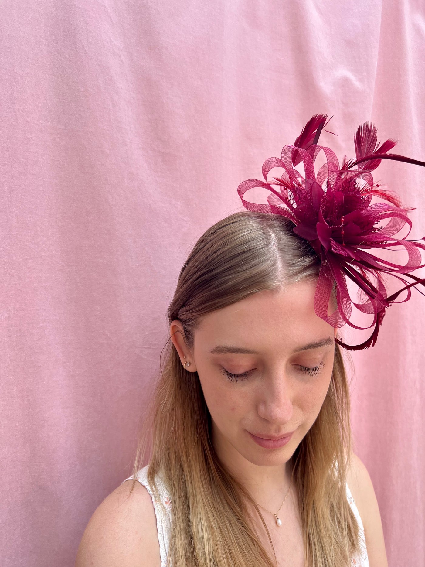 Roan Maroon Fascinator - RENTAL