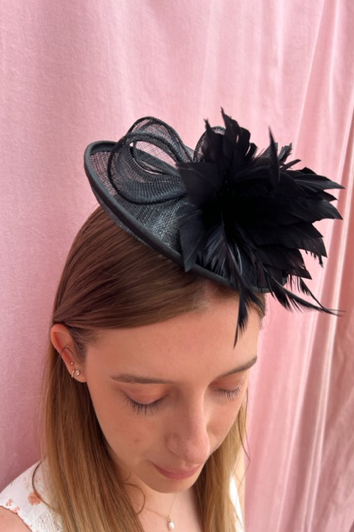 Eclipse Black Fascinator - RENTAL