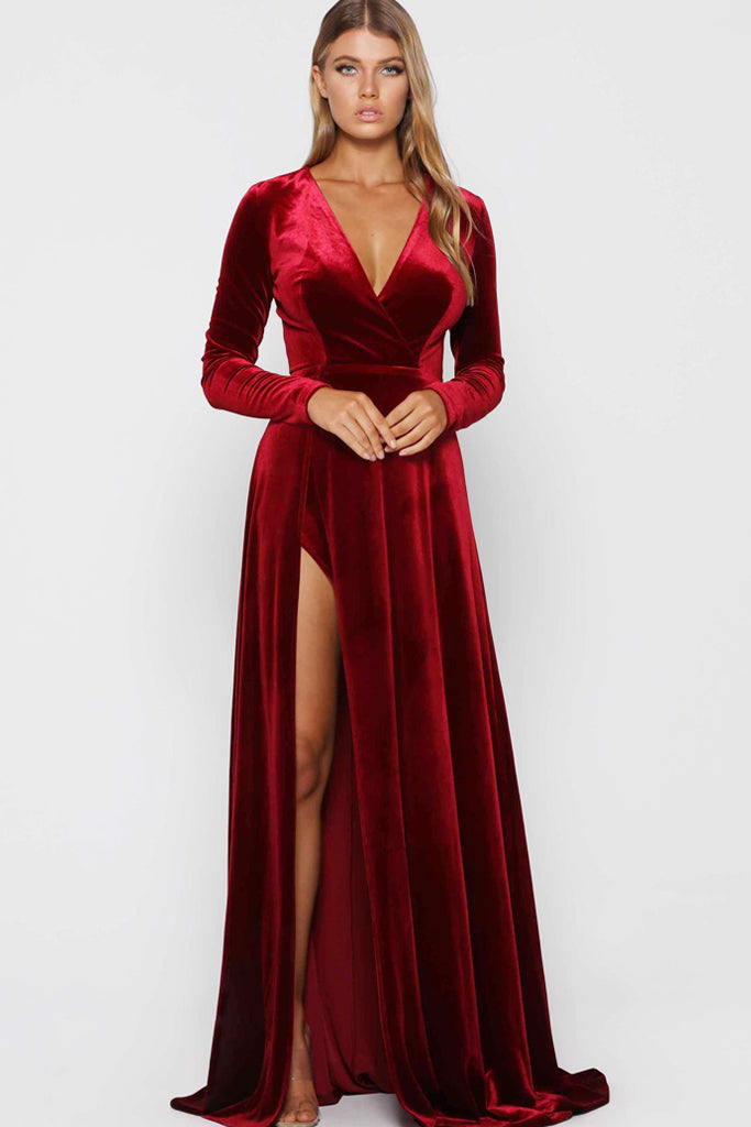Fontaine Red Velvet Gown by Elle Zeitoune - RENTAL – The Fitzroy