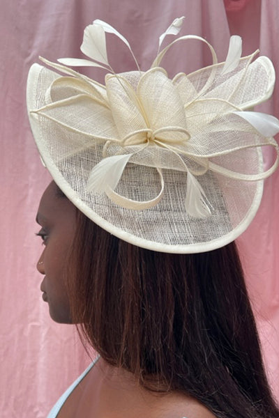 Beaumont Ivory Fascinator - RENTAL